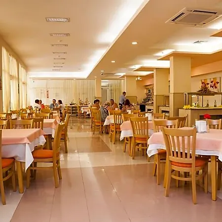 Wela Hotel 4*